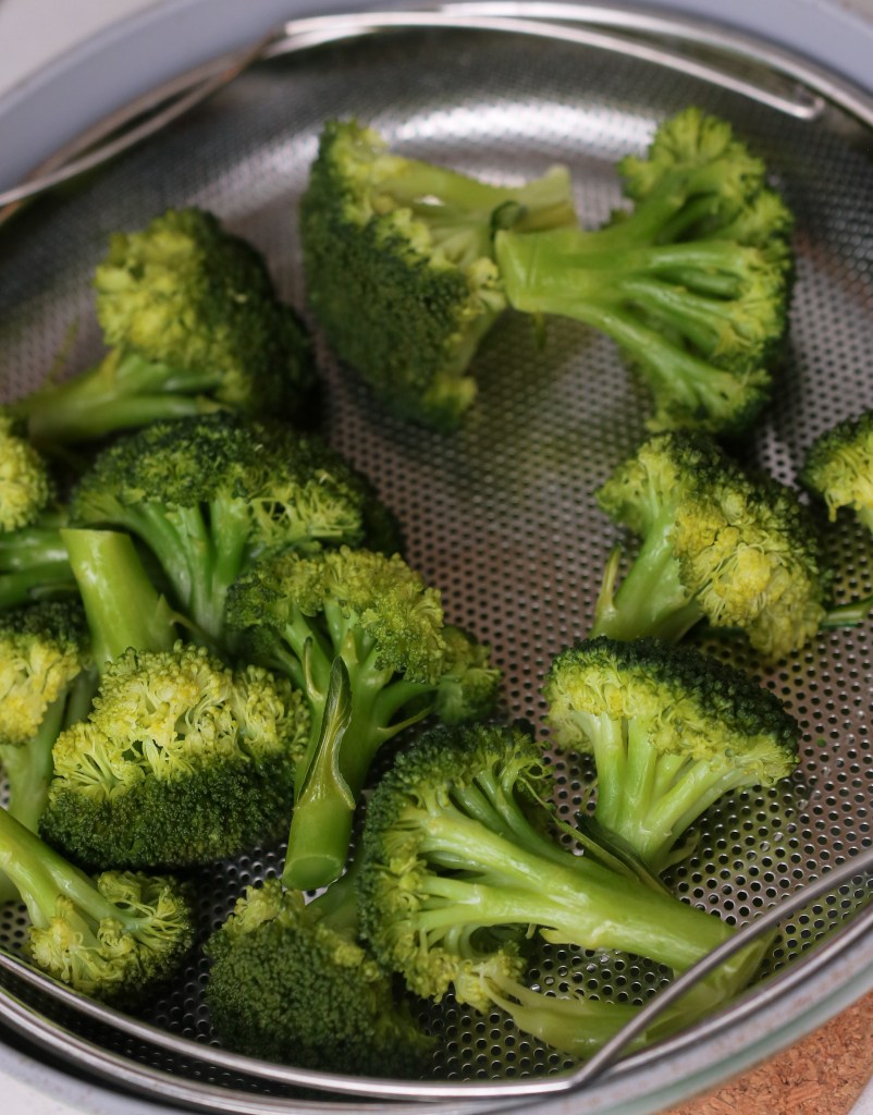 Creamy Salmon and Broccoli Pasta Bake - CookWithCi